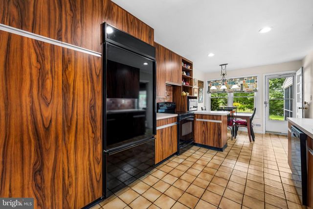 7917 STEVENSON RD, Pikesville, MD 21208