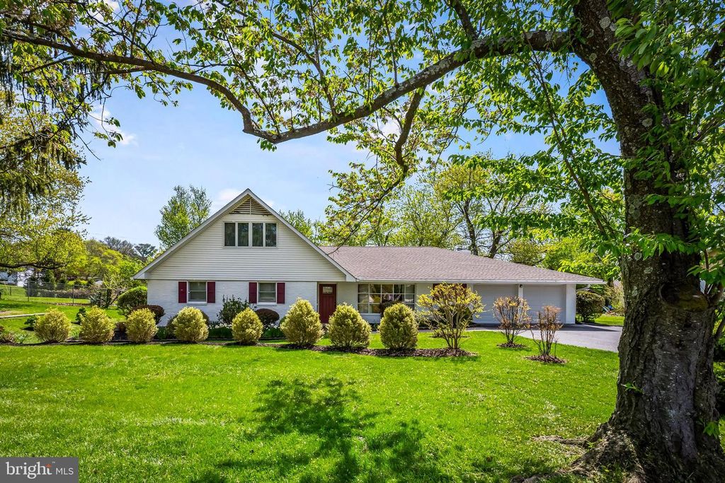 7917 STEVENSON RD, Pikesville, MD 21208