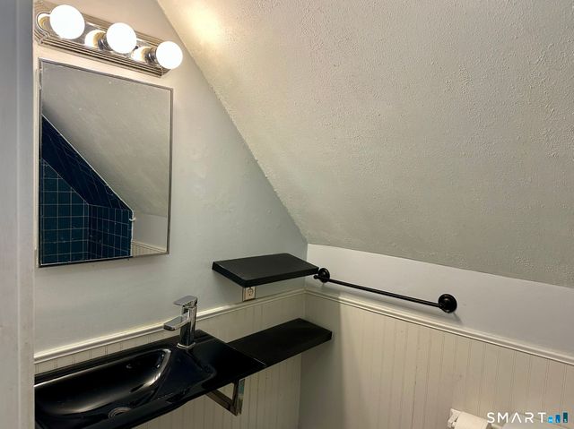 488 Parker Avenue South, Meriden, CT 06450