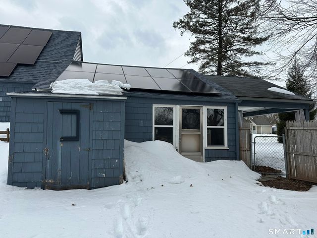 488 Parker Avenue South, Meriden, CT 06450