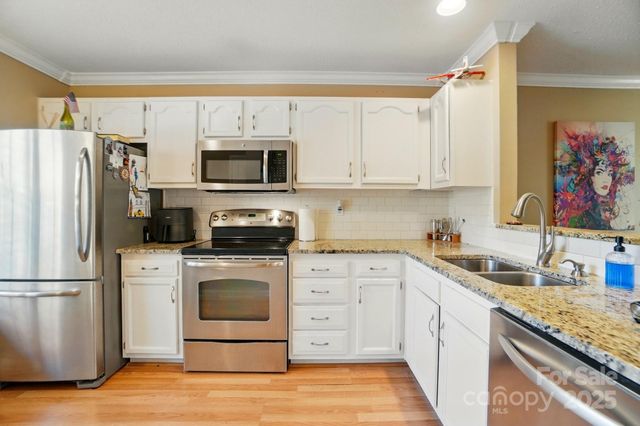 9036 Four Mile Creek Road, Charlotte, NC 28277