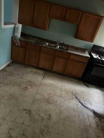 186 Howland Street, Battle Creek City, MI 49037