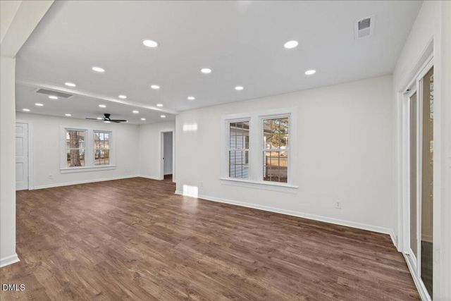 719 Center Avenue, Burlington, NC 27215