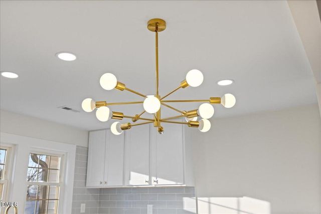 719 Center Avenue, Burlington, NC 27215