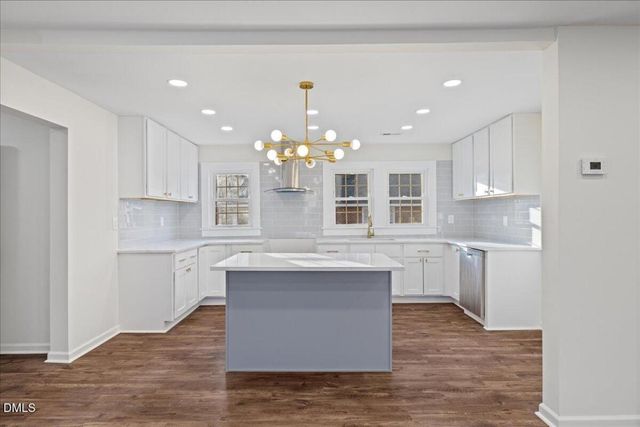 719 Center Avenue, Burlington, NC 27215