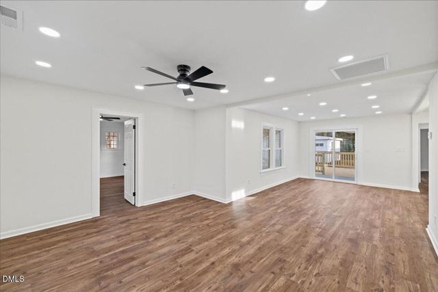 719 Center Avenue, Burlington, NC 27215