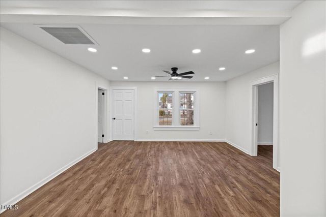 719 Center Avenue, Burlington, NC 27215