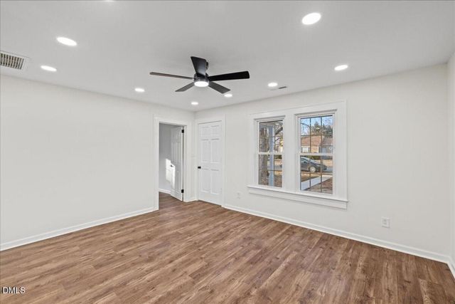 719 Center Avenue, Burlington, NC 27215