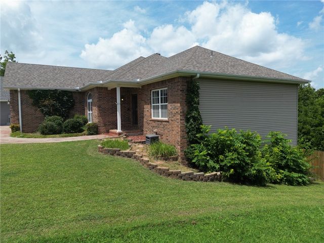 21 Slifer Drive, Bella Vista, AR 72714