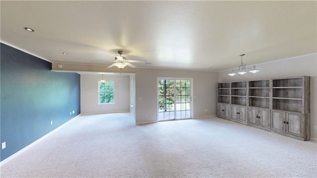 21 Slifer Drive, Bella Vista, AR 72714