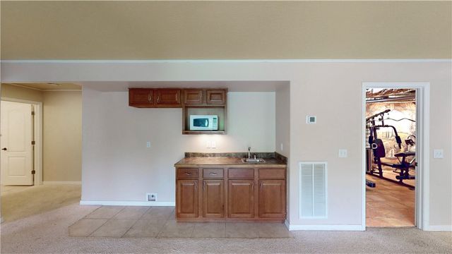 21 Slifer Drive, Bella Vista, AR 72714