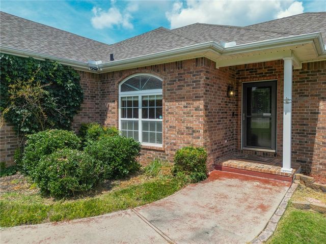 21 Slifer Drive, Bella Vista, AR 72714