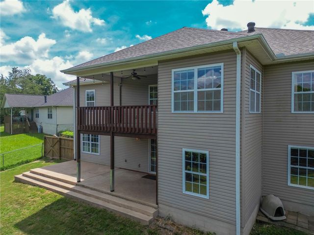 21 Slifer Drive, Bella Vista, AR 72714