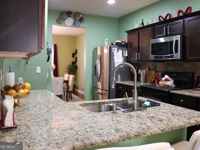 210 Mary Jane Lane, Covington, GA 30016