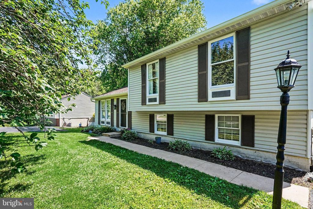 Image 2 of property listing at 721 EVERIST DR, Aberdeen, MD 21001