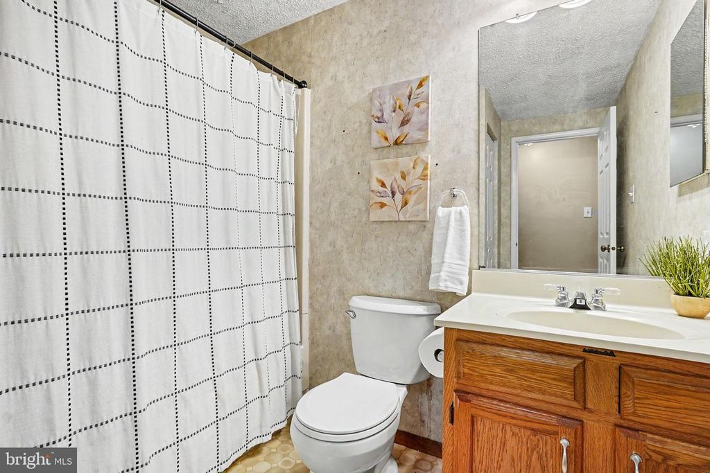 Image 19 of property listing at 721 EVERIST DR, Aberdeen, MD 21001