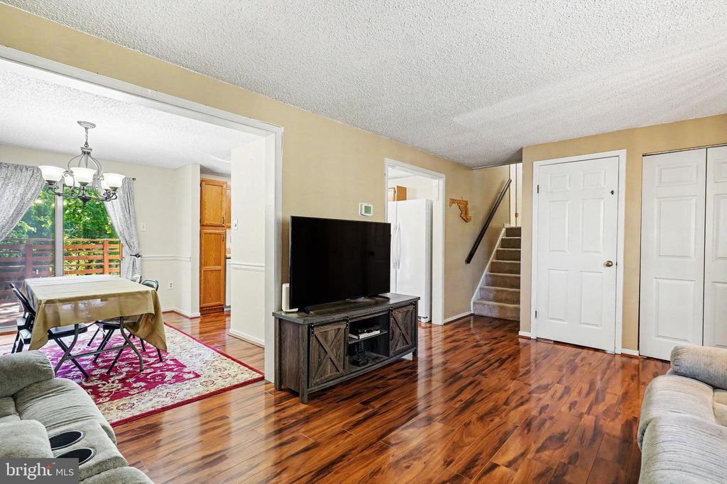 Image 3 of property listing at 721 EVERIST DR, Aberdeen, MD 21001