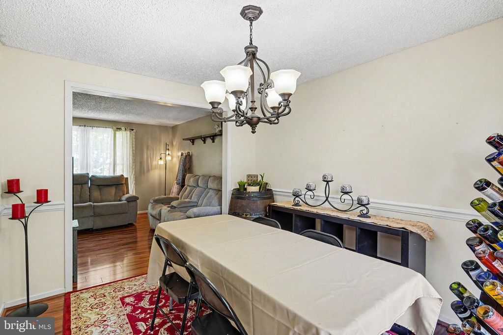 Image 6 of property listing at 721 EVERIST DR, Aberdeen, MD 21001