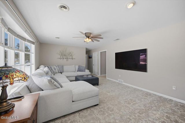 17 Centennial Drive, Queensbury, NY 12804