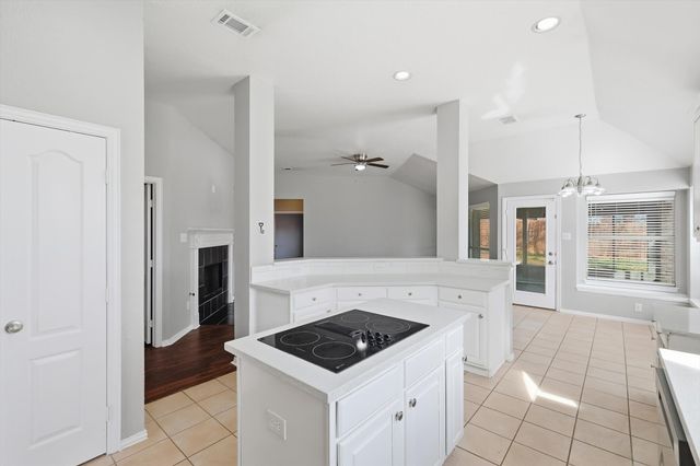 2211 Knob Hill Drive, Corinth, TX 76210