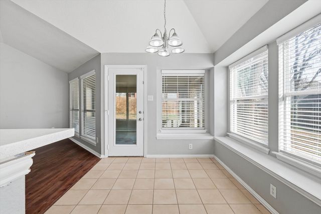 2211 Knob Hill Drive, Corinth, TX 76210