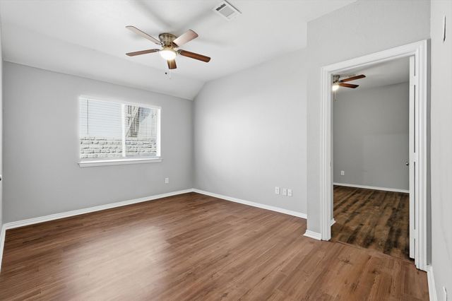 2211 Knob Hill Drive, Corinth, TX 76210