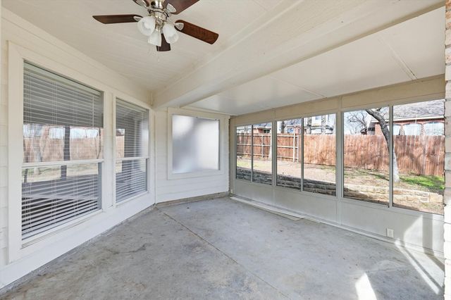 2211 Knob Hill Drive, Corinth, TX 76210