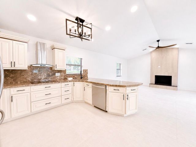4823 NW 91st Way, Coral Springs, FL 33067