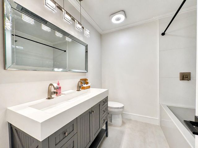 4823 NW 91st Way, Coral Springs, FL 33067