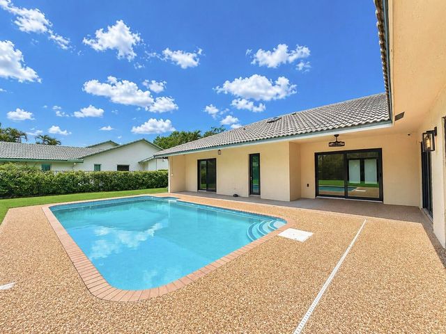 4823 NW 91st Way, Coral Springs, FL 33067