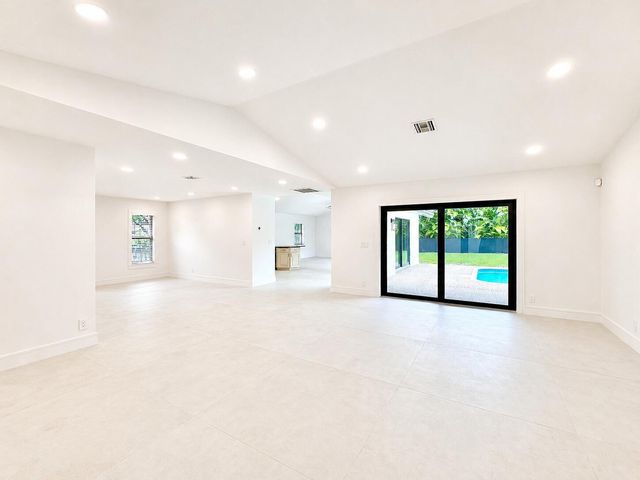 4823 NW 91st Way, Coral Springs, FL 33067