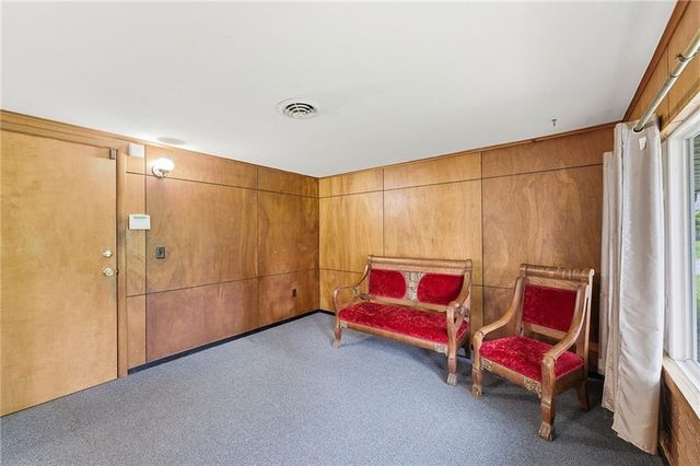 711 W Montgomery Street, Clinton, MO 64735