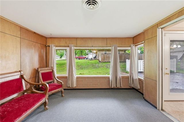 711 W Montgomery Street, Clinton, MO 64735