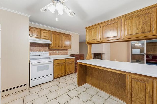 711 W Montgomery Street, Clinton, MO 64735