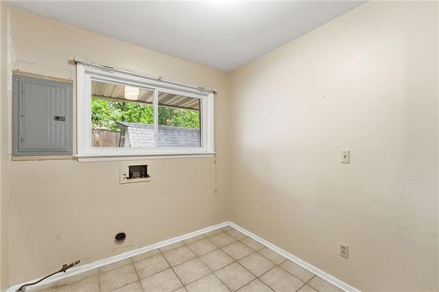 711 W Montgomery Street, Clinton, MO 64735