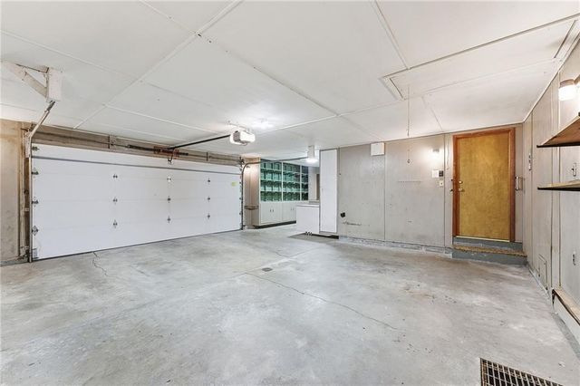 711 W Montgomery Street, Clinton, MO 64735