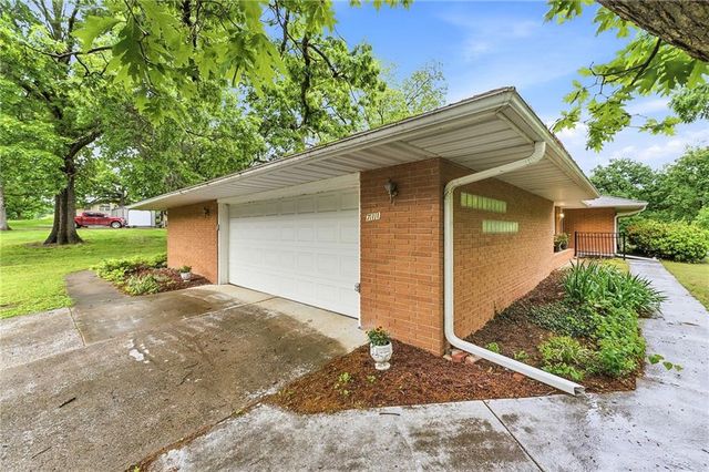 711 W Montgomery Street, Clinton, MO 64735