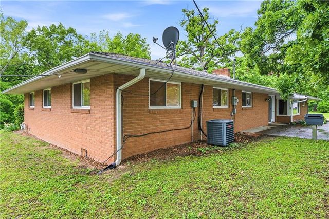 711 W Montgomery Street, Clinton, MO 64735