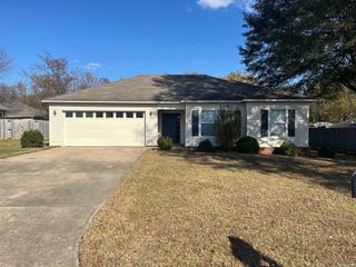 24 Winchester Court, Cabot, AR 72023