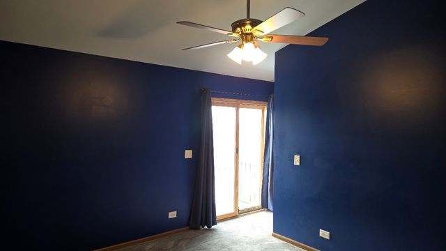 482 Nicole Drive 8B, Bartlett, IL 60103