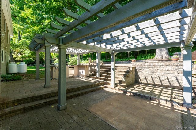 472 Union Valley Road, Mahopac, NY 10541