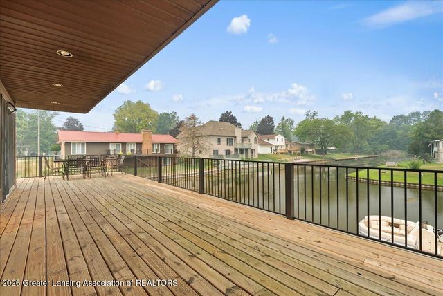 10289 Lafayette, Dimondale, MI 48821
