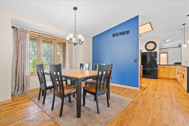 10289 Lafayette, Dimondale, MI 48821