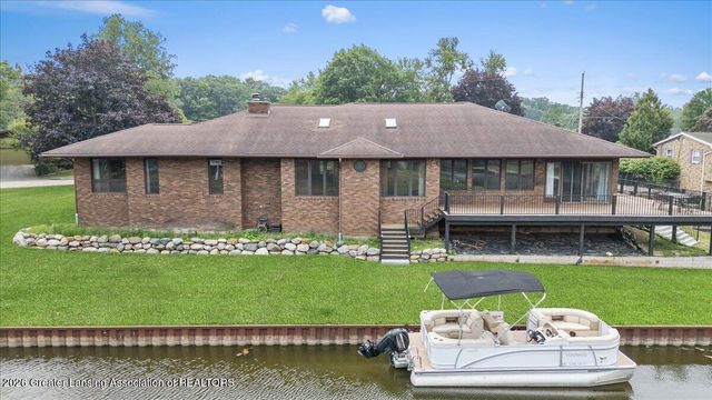 10289 Lafayette, Dimondale, MI 48821