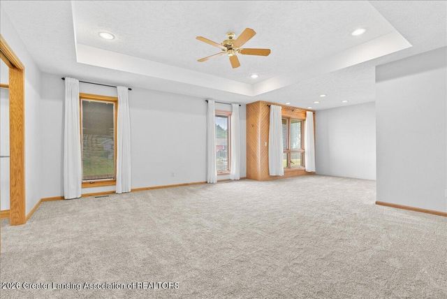 10289 Lafayette, Dimondale, MI 48821