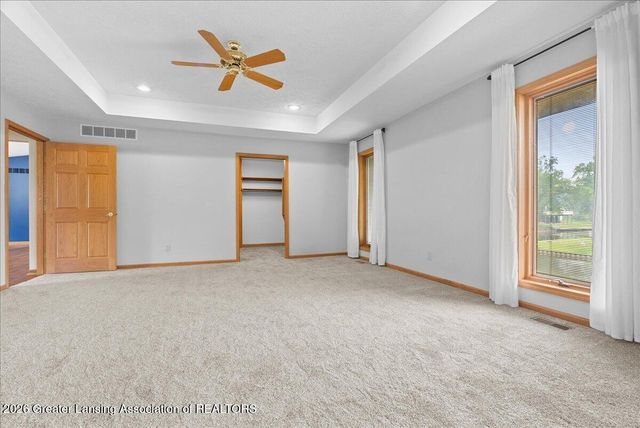 10289 Lafayette, Dimondale, MI 48821