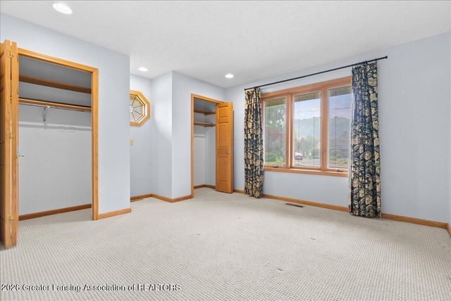 10289 Lafayette, Dimondale, MI 48821