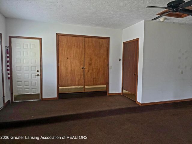 10289 Lafayette, Dimondale, MI 48821