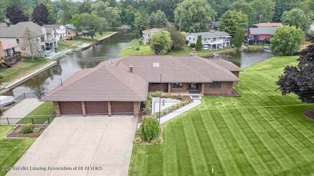 10289 Lafayette, Dimondale, MI 48821