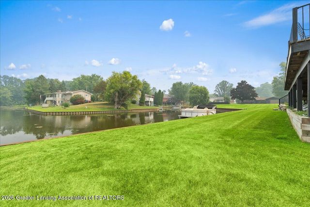 10289 Lafayette, Dimondale, MI 48821